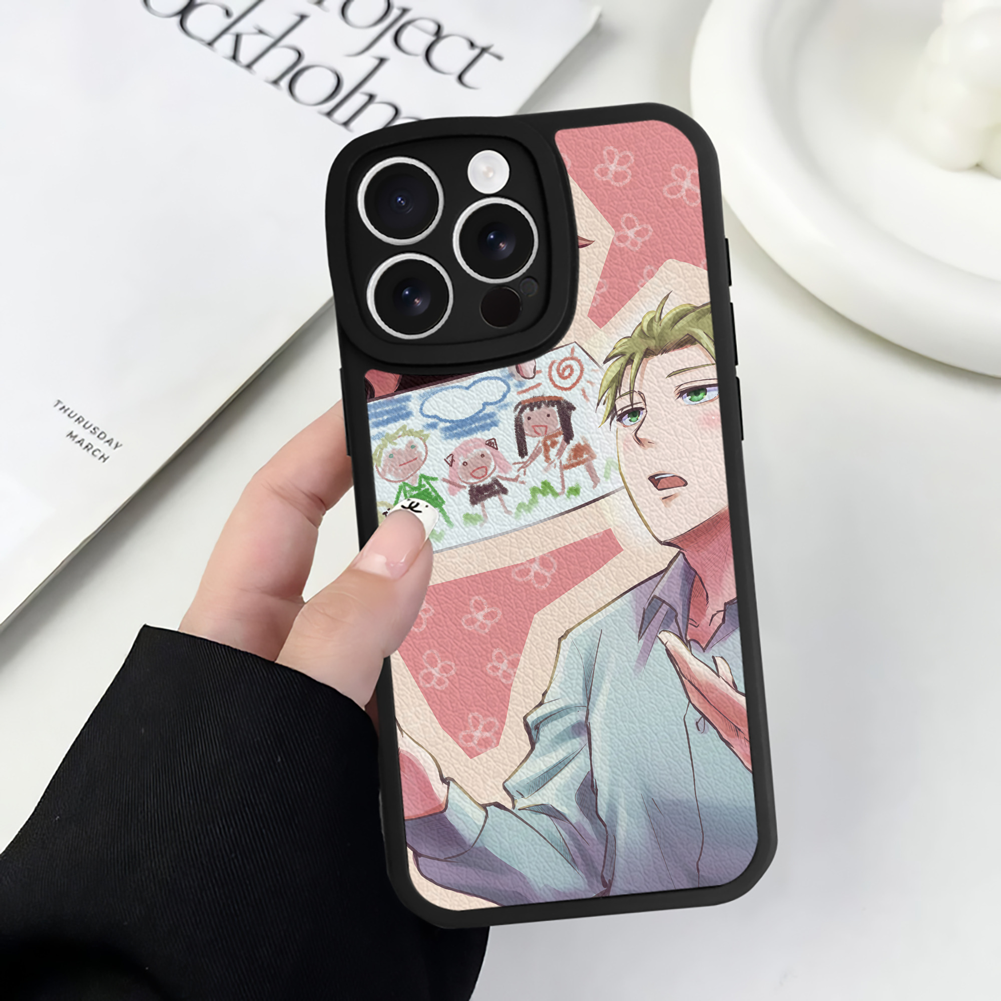 （画像用） SPY×FAMILY间谍家家酒 【iPhone 16シリーズ対応】シリコンスマホケース（レザー調） 材質：シリコン